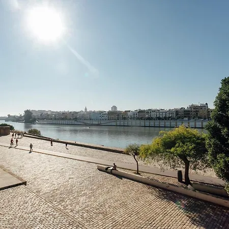 Alohamundi Almansa Ii Apartment Seville